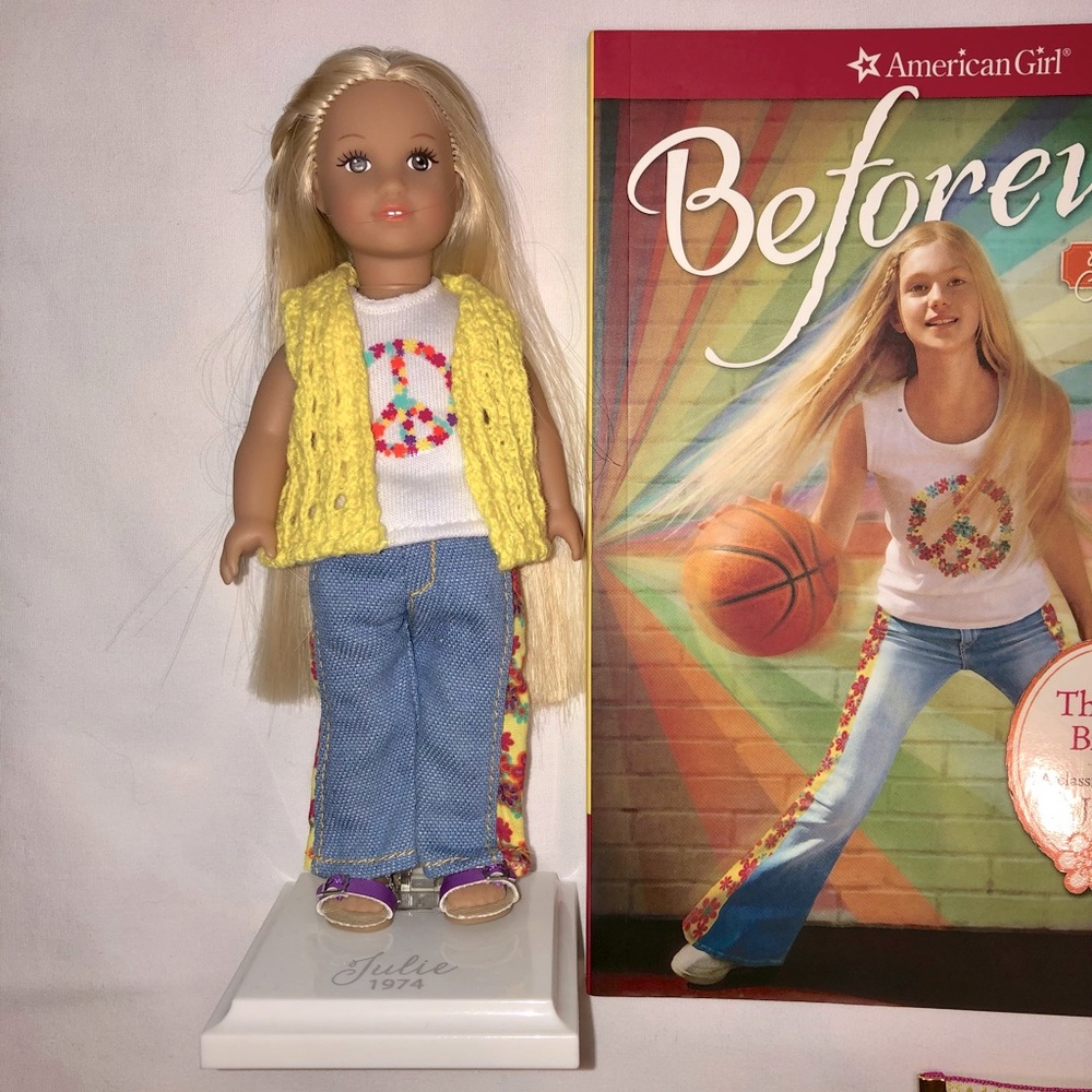 American Girl Julie Mini Doll, 3 Julie Books  & Stand, Like New Condition